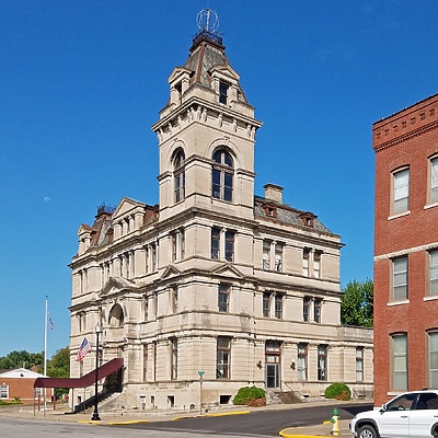 Federal Building by Ryan Hildebrand