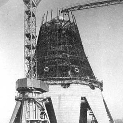 Ostankino Tower by Main Television and Broadcasting Center