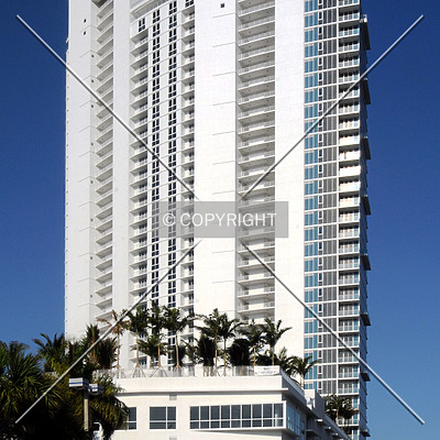 Paramount Bay at Edgewater Square by Jorge Molina