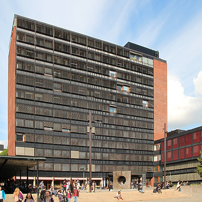 Niels Treschows hus by Kjetil Balog