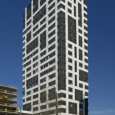 Torre Nova Diagonal by Cesar Serrano