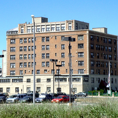Kingsley Arms Apartments by John Cahill