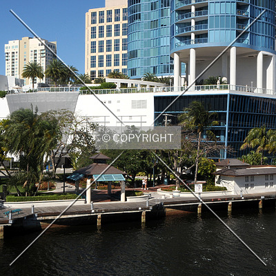 Las Olas River House by Jorge Molina