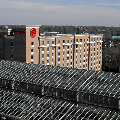 Sheraton Baton Rouge Convention Center Hotel by Rodney Gunn