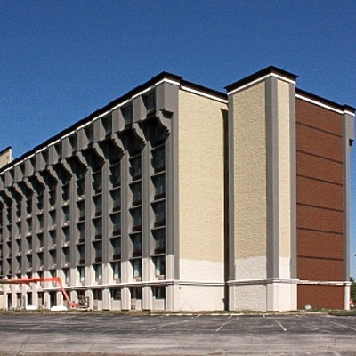 Holiday Inn - Airport West / Earth City by Ryan Hildebrand