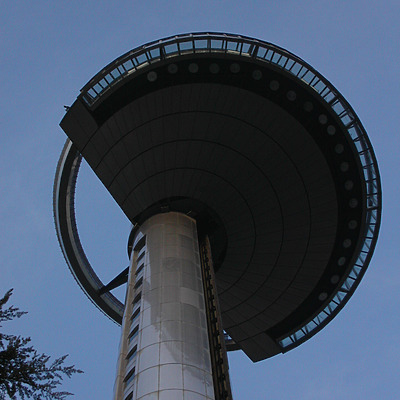 El Faro de Moncloa by Cesar Serrano