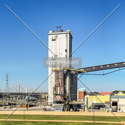 Cargill Grain Elevator - West Building by Ryan Hildebrand