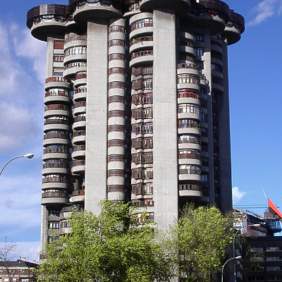 Torres Blancas by Cesar Serrano