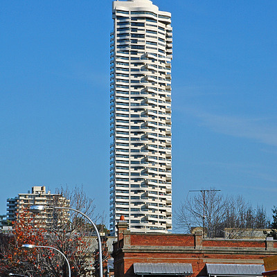 Horizon Apartments by John Bek