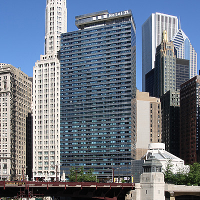 Wyndham Grand Chicago Riverfront Hotel by Michiel van Dijk