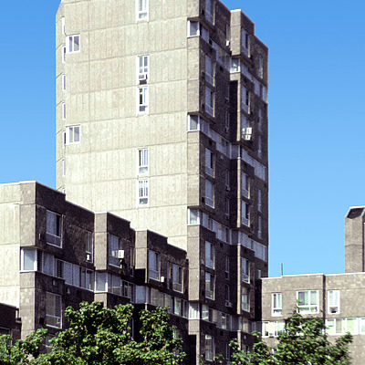 Riverview 1 - 70 Hawthorne Avenue by John Cahill