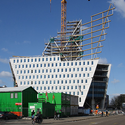 Stadskantoor Leyweg by Michiel van Dijk