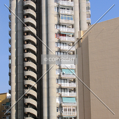Edificio los Manantiales I by Risto Vähi