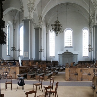 Vor Frelsers Kirke by Daniel Kieckhefer