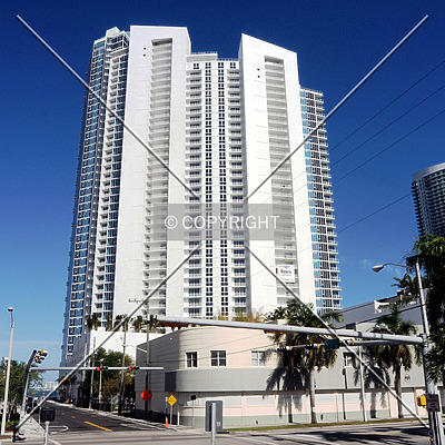 Paramount Bay at Edgewater Square by Jorge Molina