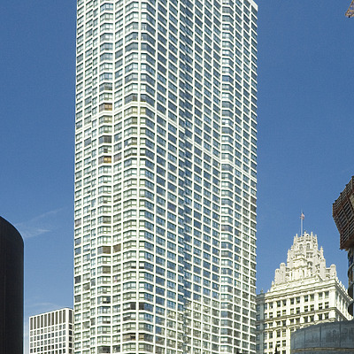 River Plaza by Pavel Toczynski