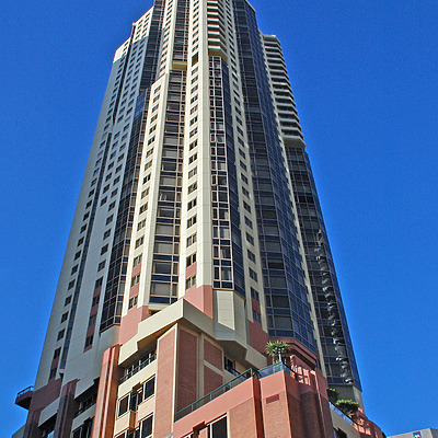Quay West Apartments by John Bek