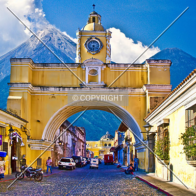 Arch of Santa Catalina by Jorge Molina