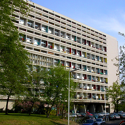 Le-Corbusier-Haus by Cesar Serrano