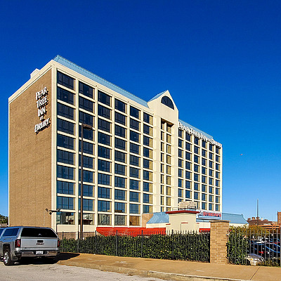 Pear Tree Inn Union Station by Ryan Hildebrand