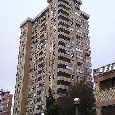 Pasai San Pedro 39 by Mikel Allende