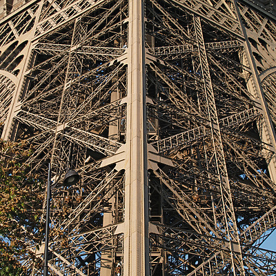 Tour Eiffel by Cesar Serrano