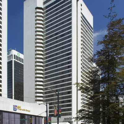 Hyatt Regency Vancouver by Pavel Toczynski