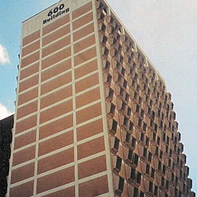 600 Building by Kevin Lehnhardt