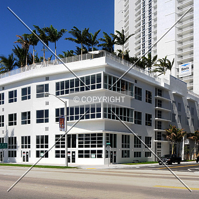 Paramount Bay at Edgewater Square by Jorge Molina