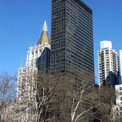 Merchandise Mart Building by Nate Lindsey