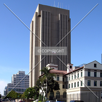 Metropolitan Correctional Center by Chris Patriarca