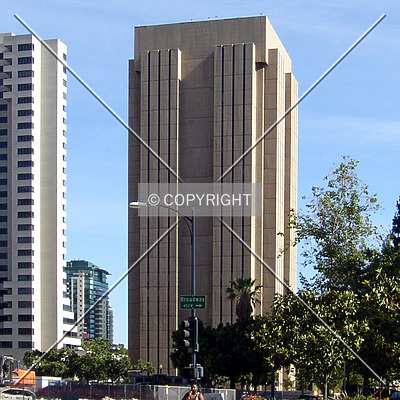 Metropolitan Correctional Center by Chris Patriarca