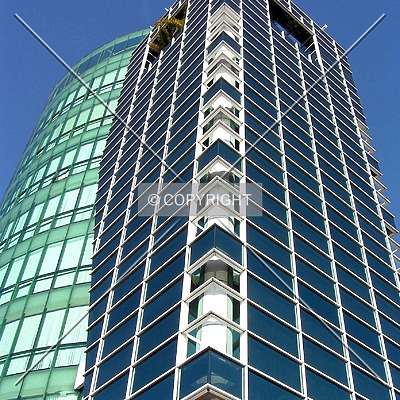 Edificio Corporativo Roca by Luis Ibáñez