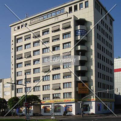 Strahlenberger Straße 123 by Nephilim