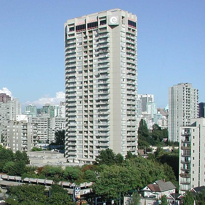 Coast Plaza Hotel & Suites by Garrett Stout