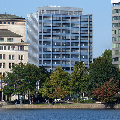 Esplanade 39 by Robin Spetz