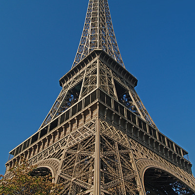 Tour Eiffel by Cesar Serrano