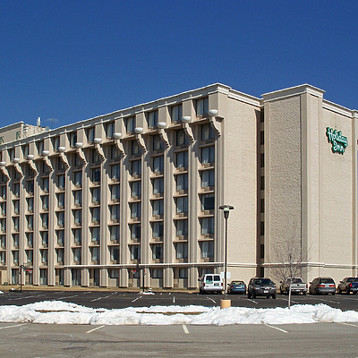 Holiday Inn - Airport West / Earth City by Ryan Hildebrand