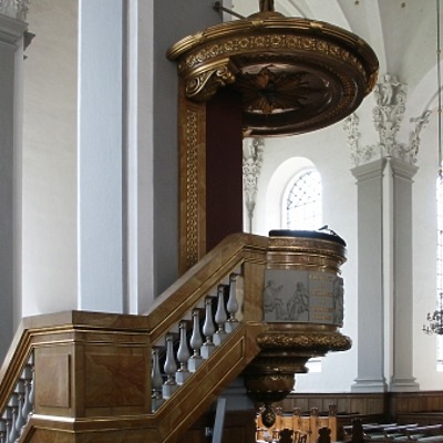 Vor Frelsers Kirke by Daniel Kieckhefer