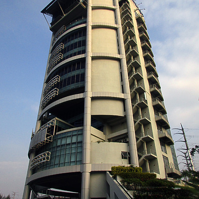 Menara Mesiniaga by Daniel Kieckhefer