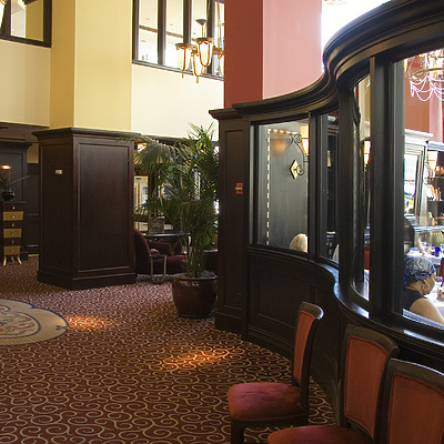 Reliance Building by Pavel Toczynski