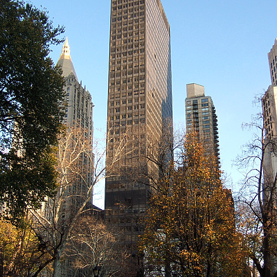Merchandise Mart Building by John Cahill