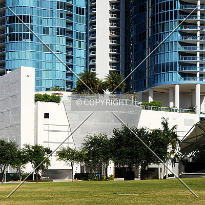 Las Olas River House by Jorge Molina