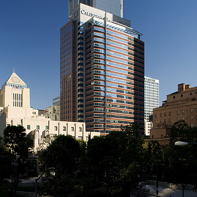 550 South Hope Street by Pavel Toczynski