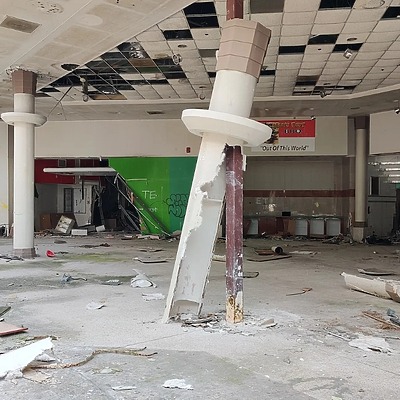 Jamestown Mall by Retailpocalypse