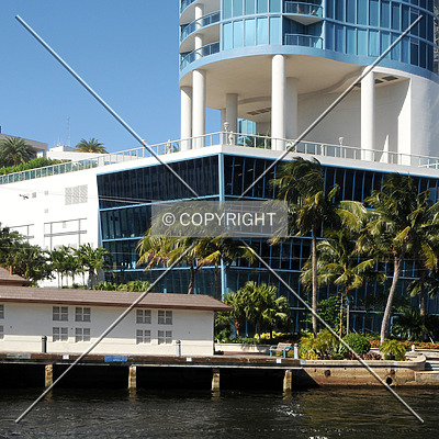 Las Olas River House by Jorge Molina