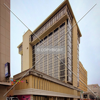 Holiday Inn Downtown Memphis by Ryan Hildebrand