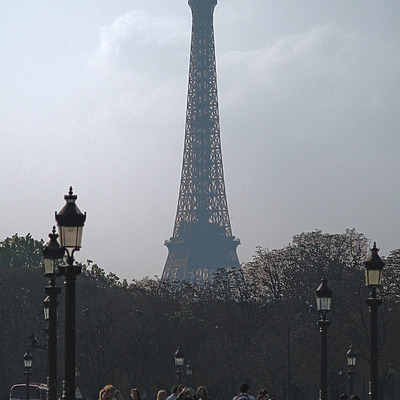 Tour Eiffel by Cesar Serrano