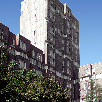 Riverview 1 - 70 Hawthorne Avenue by John Cahill