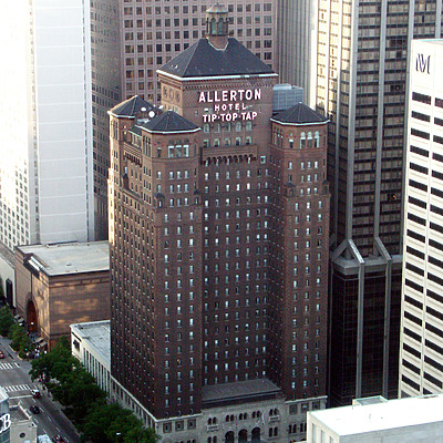 Allerton Crowne Plaza by Marshall Gerometta